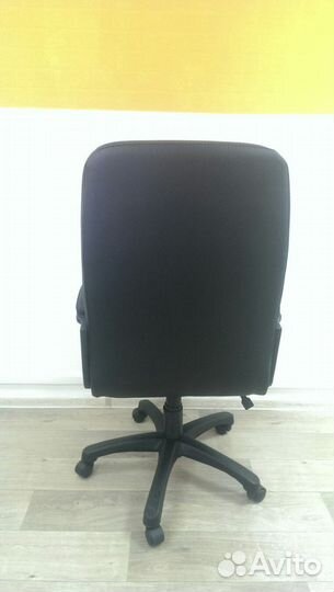Компьютерное кресло