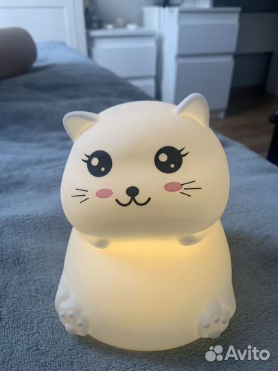 Светильник настольный