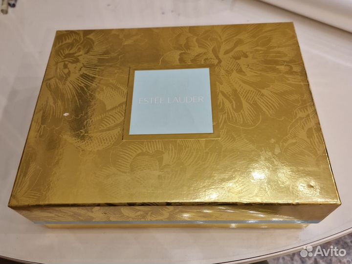 Коробка от косметики Estee Lauder, Д 16см х В 7см