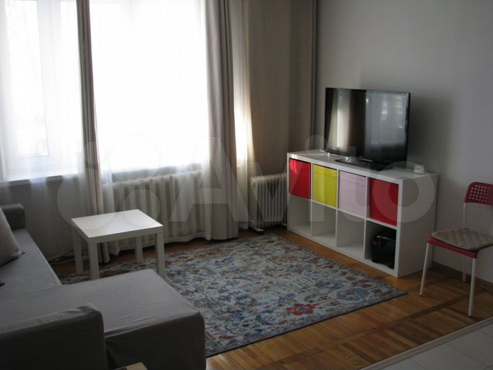 2-к. квартира, 35 м², 1/12 эт.