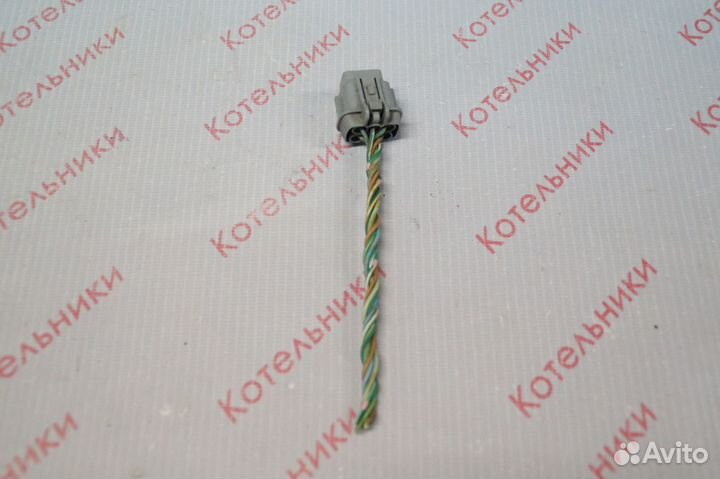 Nissan 23781-2Y011 Разъем регулятор холостого хода