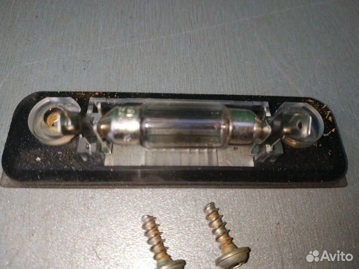 Плафон подсветки номера Форд Фьюжн Фиеста мк5