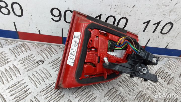 Фонарь крышки багажника левый Audi A6 4F/C6 рест