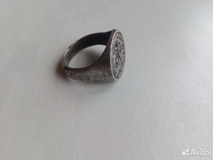 Серебряный перстень