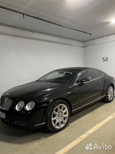 Спортивные занятия прогулуки на спортивном авто