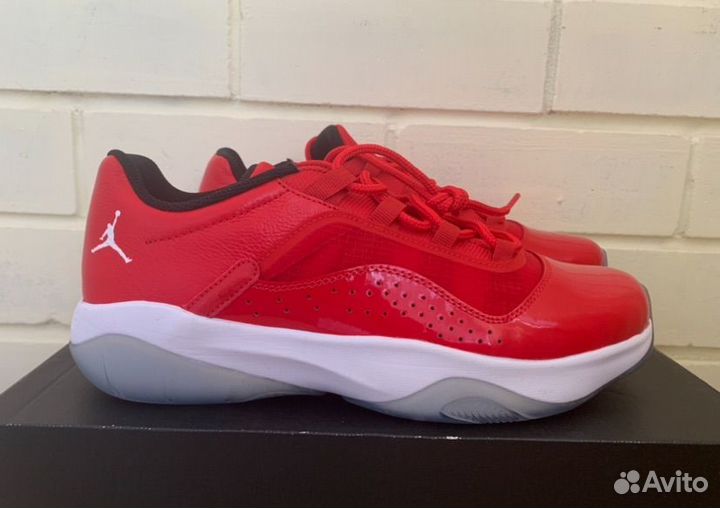 Кроссовки Air Jordan 11 Low Universal Red Оригинал