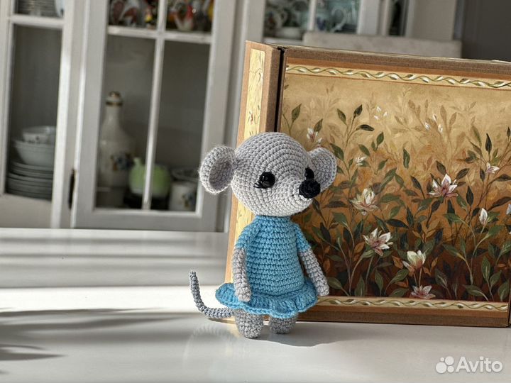 Вязаная игрушка ручной работы
