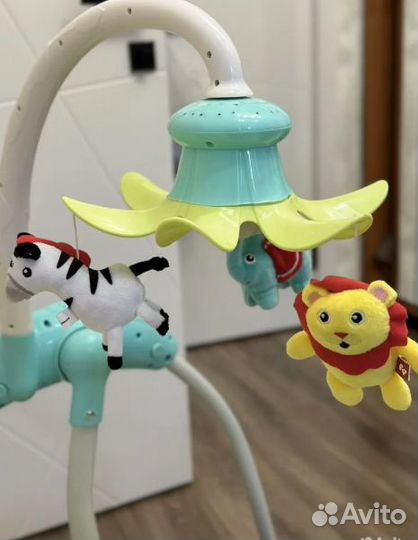 Качели - шезлонг со свето-музыкой Fisher Price