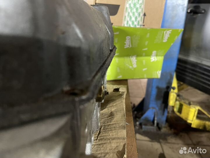 Клапанная крышка galant 8 6a13