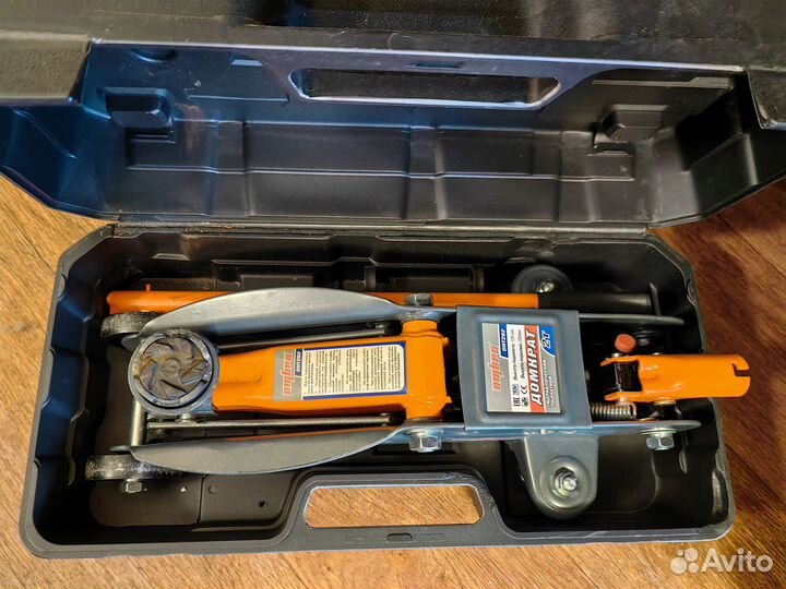 Домкрат ombra онт202с