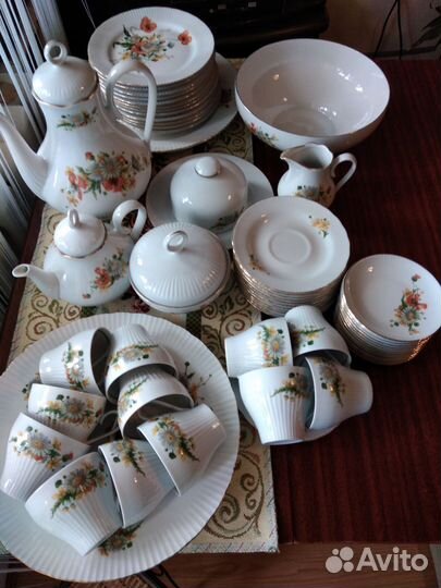 Чайно кофейный сервиз на 12 перс