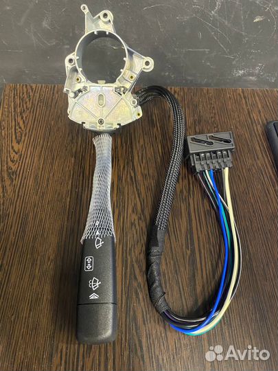 Подрулевой переключатель vemo vaico V308017231