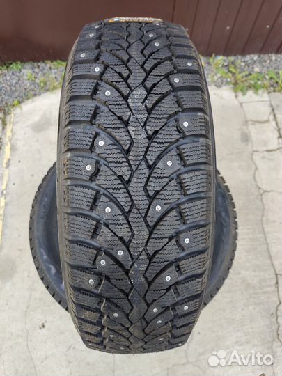 Pirelli Formula Ice 235/65 R17 108T