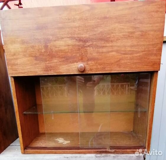 Полка книжная, шкафчик