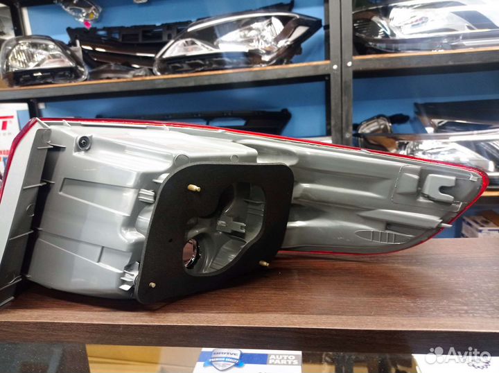 Фонарь задний левый Kia Rio 3 2015-17г