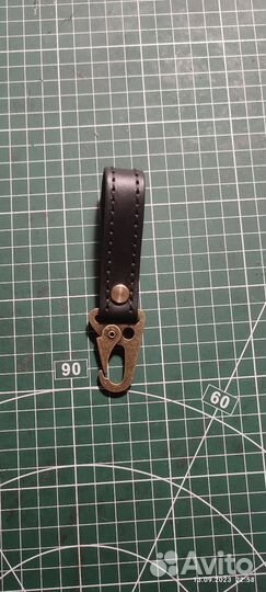 Брелок, подвес с карабином