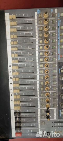 Tascam TM-D 1000