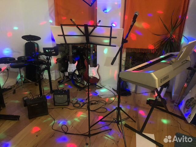 Продам музыкальные инструменты для студии