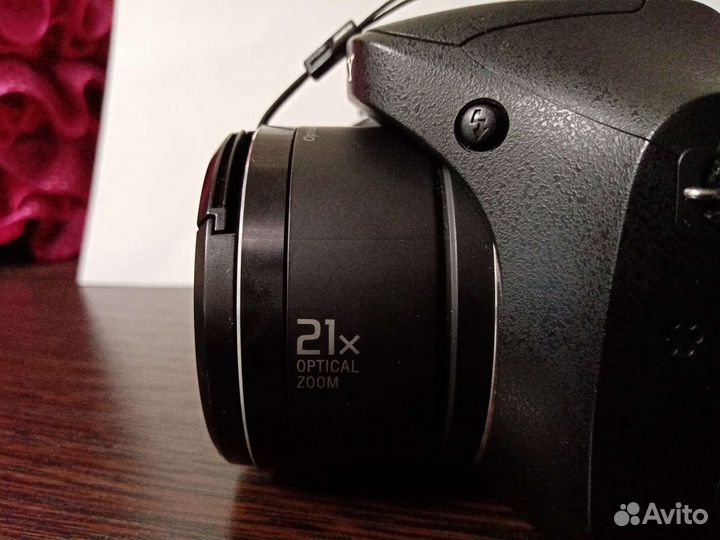 Компактный фотоаппарат sony