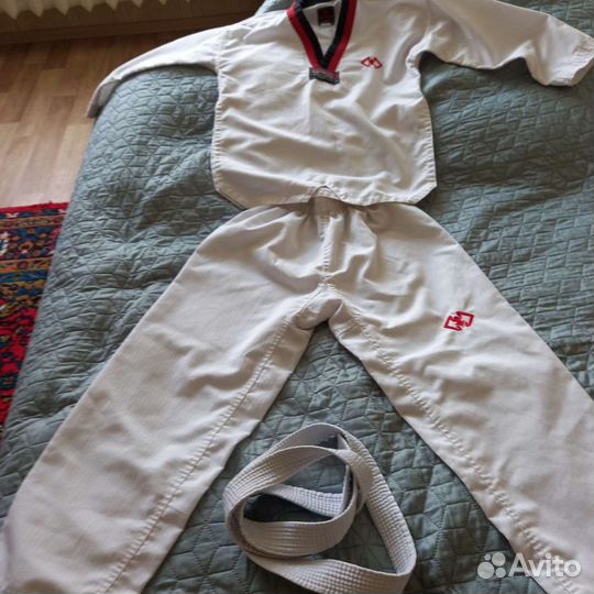 Кимоно на мальчика для тхеквандо