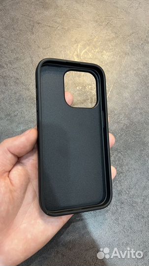 Чехол Guess на iPhone 15 Pro оригинал