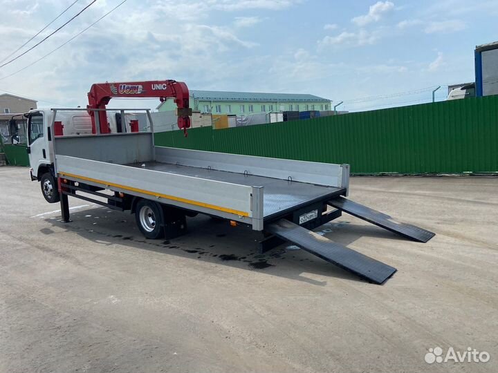 Isuzu NP с КМУ, 2015