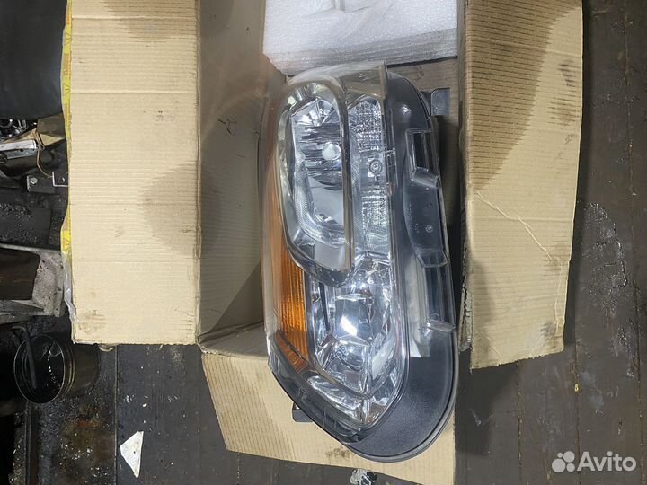 Фара citroen c3 picasso левая
