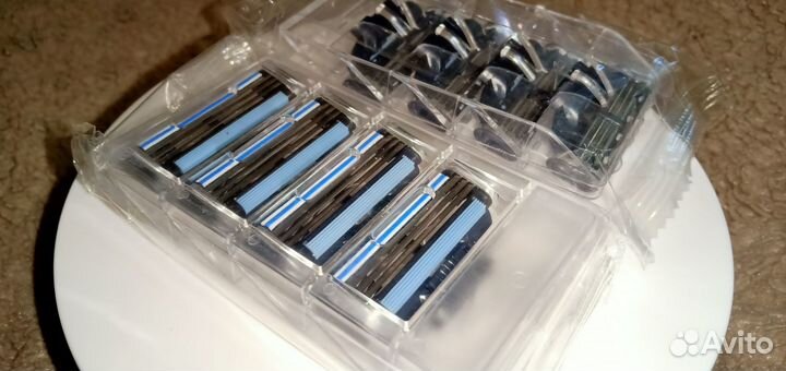 Лезвия кассеты 4штуки mach 3 Gillette упаковка
