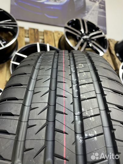 Bridgestone Alenza 001 265/45 R21 104W