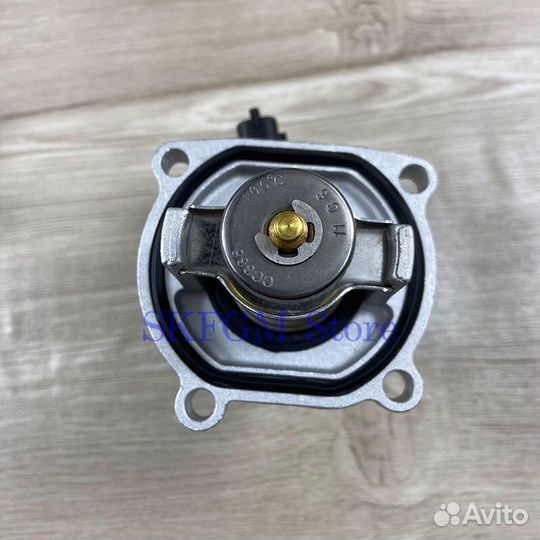 Термостат GM Chevrolet, Opel 1,6 1,8 новый