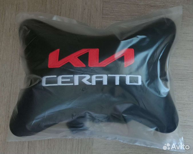 Подушка на подголовник автомобиля