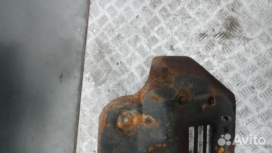 Защита двигателя нижняя (поддона) toyota hilux RN70 (NNK23H502)