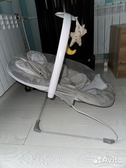 Шезлонг для новорожденных бу