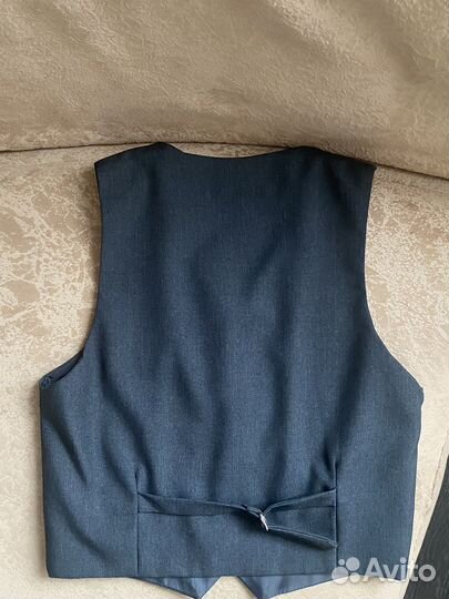 Жилетка для мальчика школьная 140