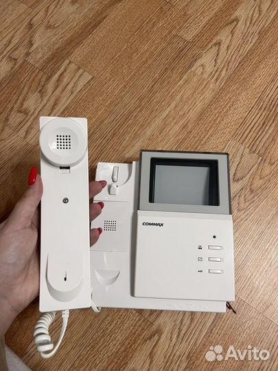 Видеодомофон Commax DPV-4PB4