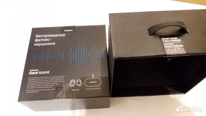 Коробка от наушников Samsung Gear Iconx 2018 black