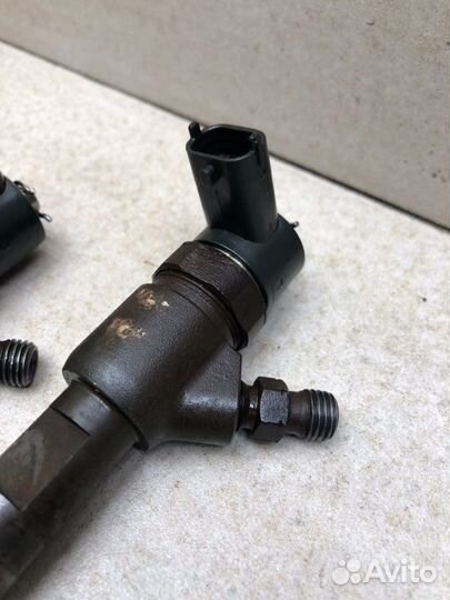 Форсунка дизельная Fiat Doblo 1300см diesel 75лс