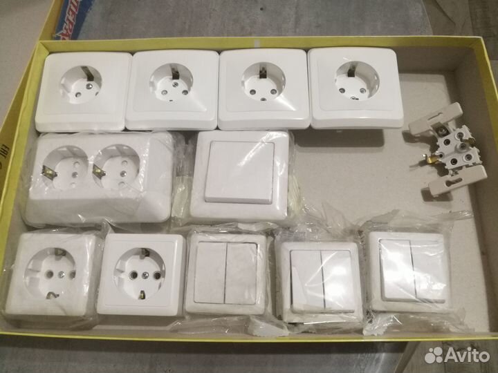Розетки, выключатели