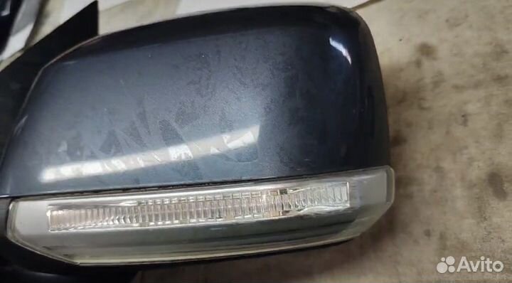 Зеркало левое с повторителем Nissan Pathfinder R51