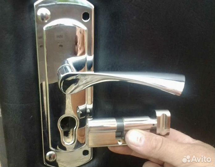 Вскрытие замков 24/7 Вскрытие Авто / Замена замков