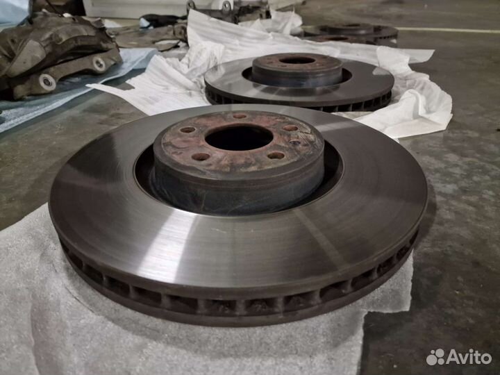 Комплект тормозов (диски и суппорта) Audi Q7 4M