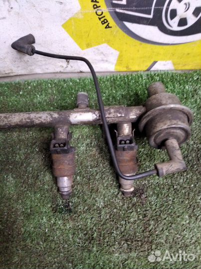 Топливная рампа Jeep Cherokee легковой универсал