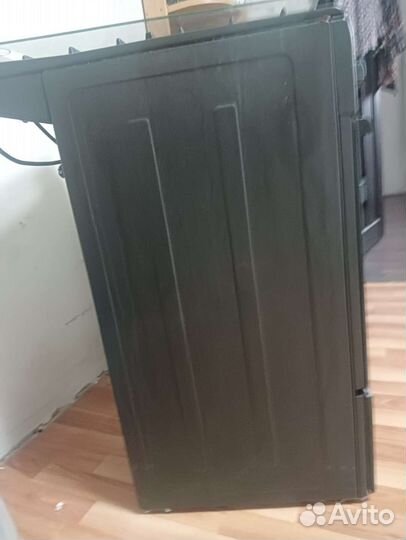 Газовая плита с электрической духовкой