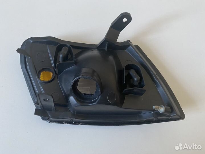 Габарит левый Toyota Corona 190 LH