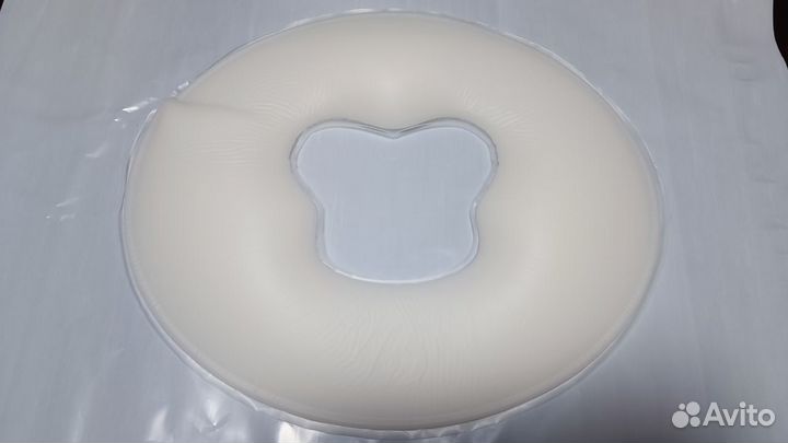 Силиконовая подушка для массажного стола (белая)