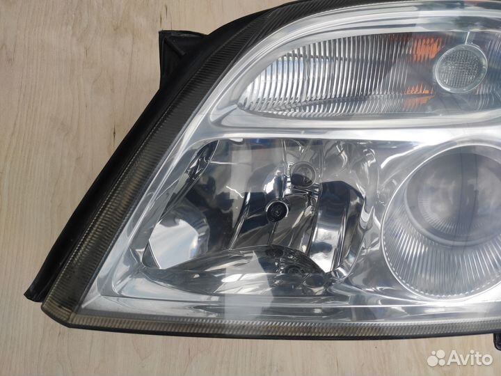 Фара левая на Opel Vectra C Дорестайлинг