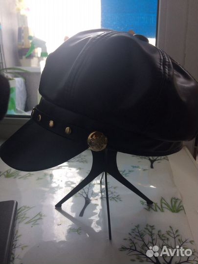 Кожанная кепка