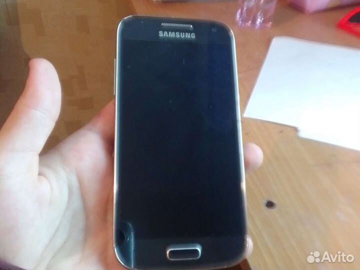 Телефон Samsung