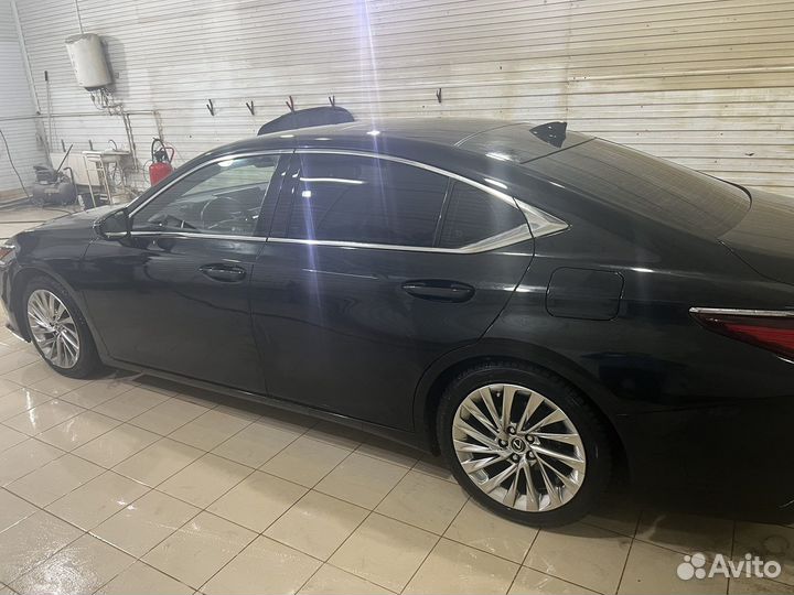 Lexus ES 3.5 AT, 2021, 199 000 