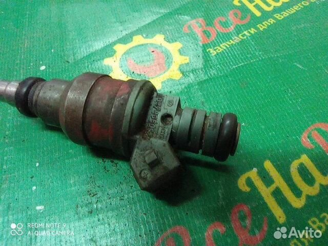 Форсунка Audi 80 седан 1.8 1990